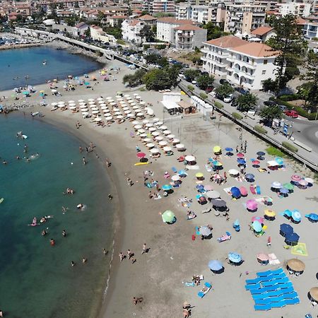 Ferienwohnung Cicolombo Santo Stefano al Mare Exterior foto